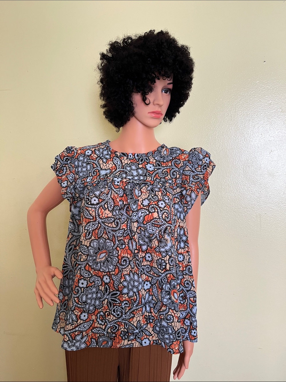 Rose & Olive Blue and Orange Floral Short-Sleeve Blouse